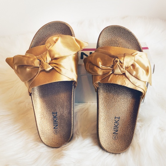 NIB Gold Satin Bow Slide Sandals | Women’s Size 8 | NIKKI | Luxe Slip-On Slider - Picture 5 of 8